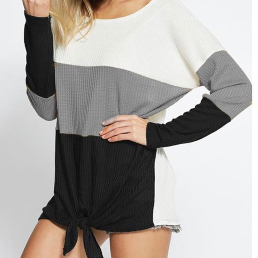 NWT bibi Flattering Waffle Tie Front Color Block